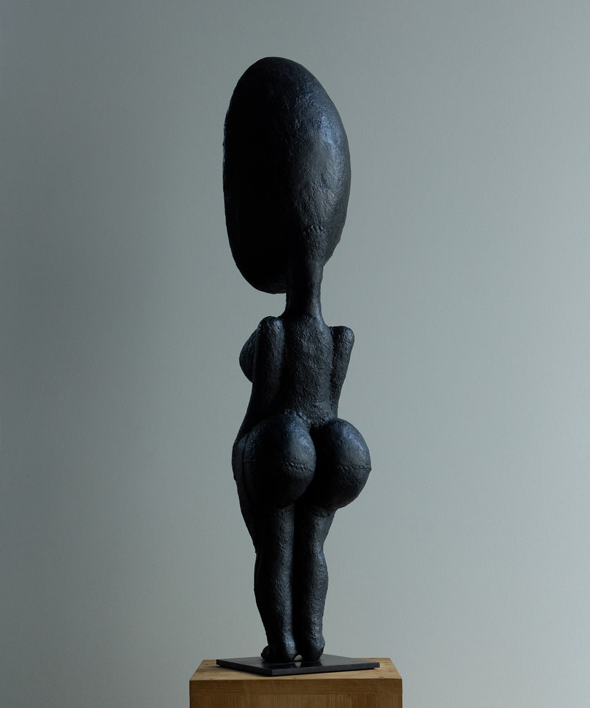 ZEBRES Sculpture Divinité « Cuillère », Bronze et patine noir, 95 X 19 X 18 cm - Christian Astuguevieille